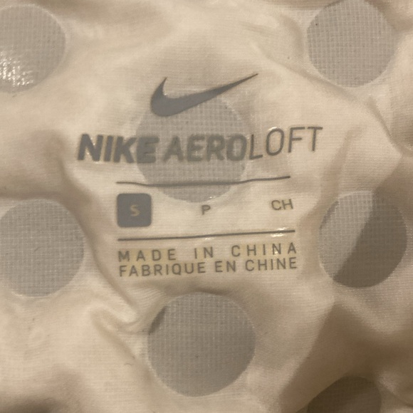 Nike Women’s Aeroloft Down Running Vest Size Small - Picture 6 of 9